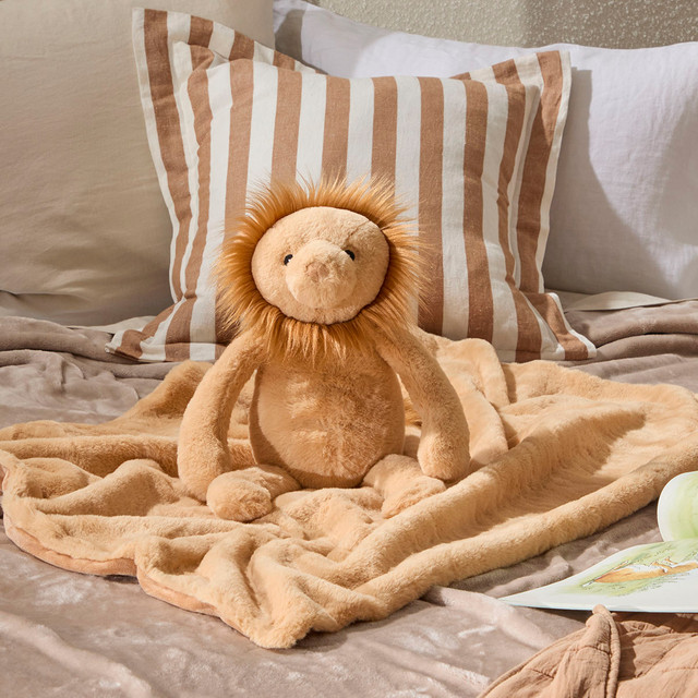 Huggy Lion Toy & Throw 1 Huggy Lion Toy & Throw