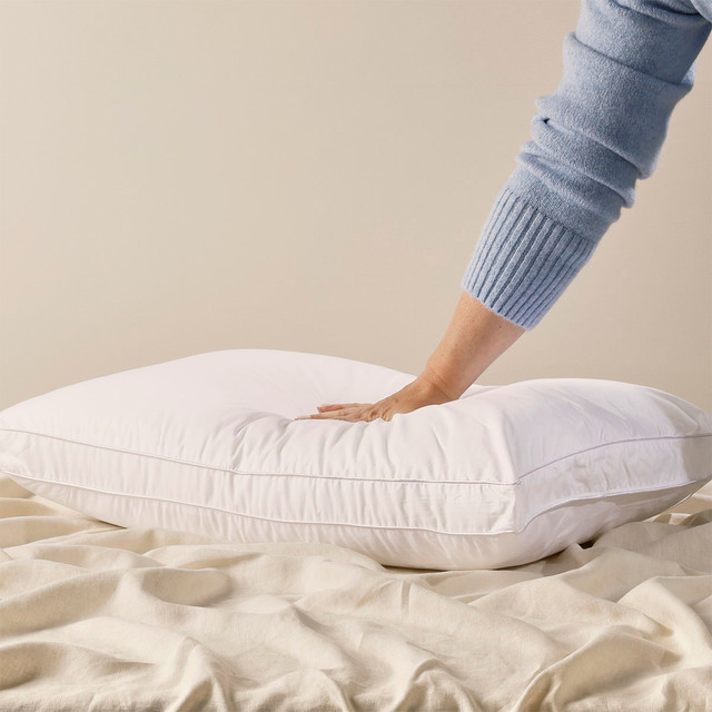 Gusseted Low Soft Pillow 10 Gusseted Low Soft Pillow