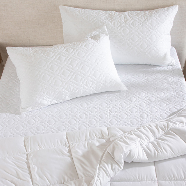 Waterproof Standard Pillow Protector 10 Waterproof Standard Pillow Protector