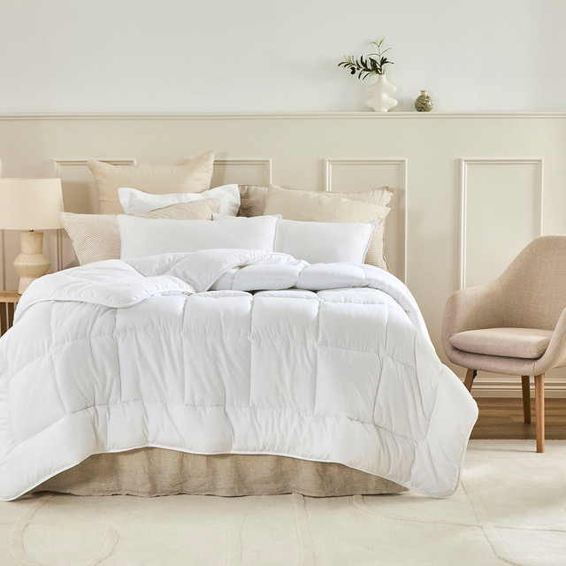 Classic Collection 350gsm Microfibre Quilt 1 Classic Collection 350gsm Microfibre Quilt